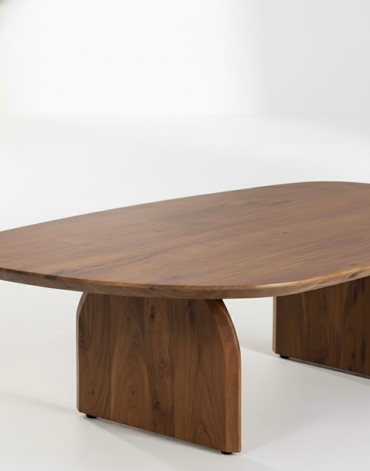 Mesa Ratona Aria - Laurel Macizo Laqueado Nogal | Premium | $249.999 abonando con transferencia